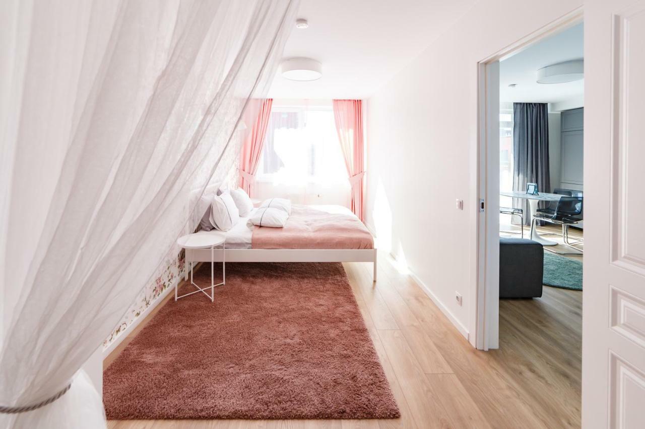 Spacious Apartment Close To The Old Town Vilnius Exterior photo