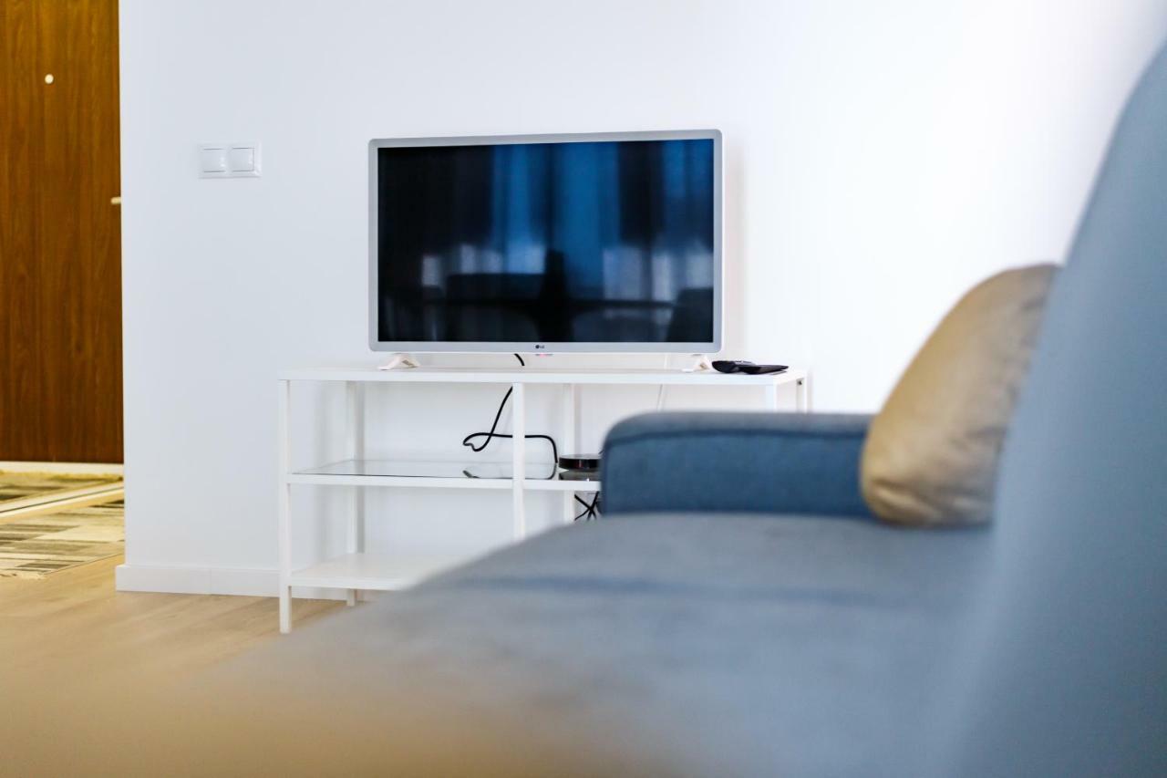 Spacious Apartment Close To The Old Town Vilnius Exterior photo